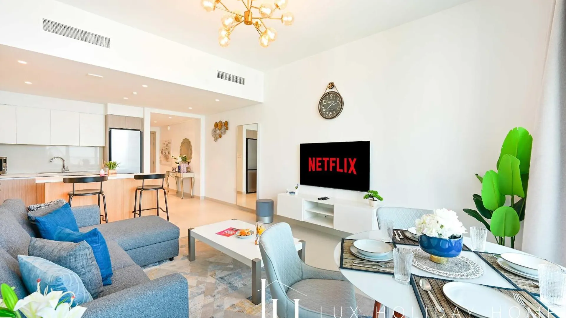 Lux The Dubai Creek View Suite Apartment